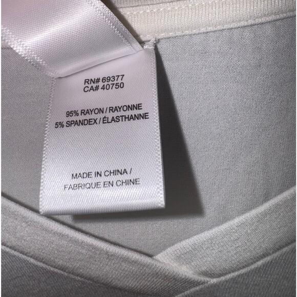 New Wynne Layers 3/4 Sleeve V Neck Top White Womens 3X Lightweight Flowy Relaxed - Picture 7 of 10